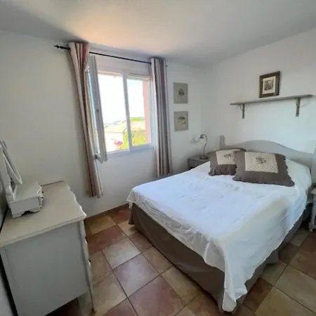Maison Climatisee 2 Chambres, Proche Village, Terrasse, Jardinet, Piscine, Parking Prive - Fr-1-726-14