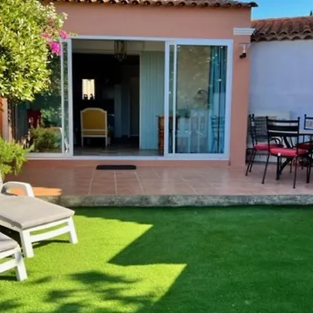 Maison Climatisee 2 Chambres, Proche Village, Terrasse, Jardinet, Piscine, Parking Prive - Fr-1-726-14 Holiday home La Croix-Valmer